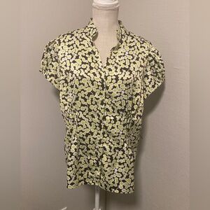 Worthington Short Sleeve Blouse.